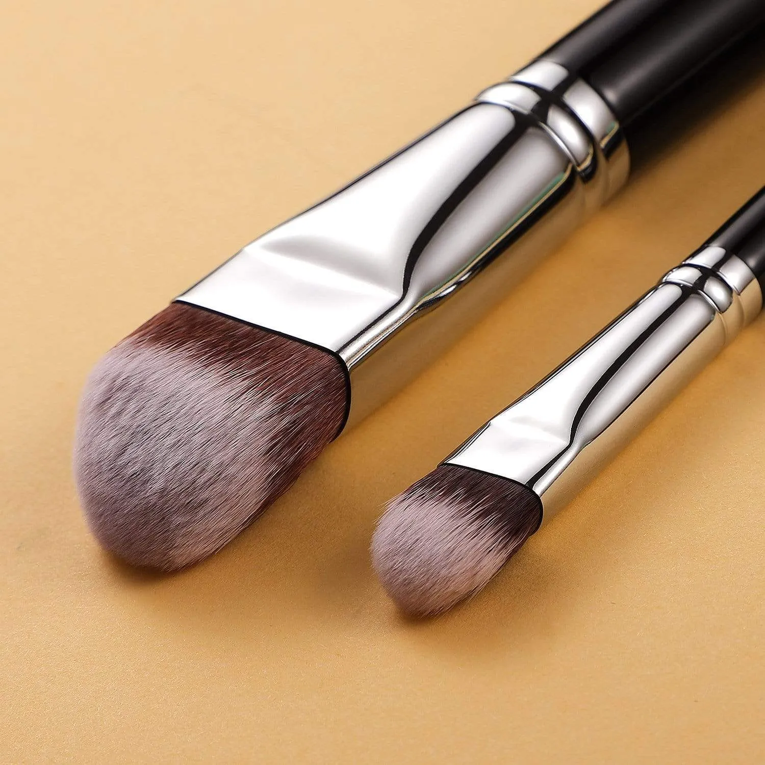 8 PCS SCULPT AND BLEND BRUSH KIT - BRIGHT SILVER