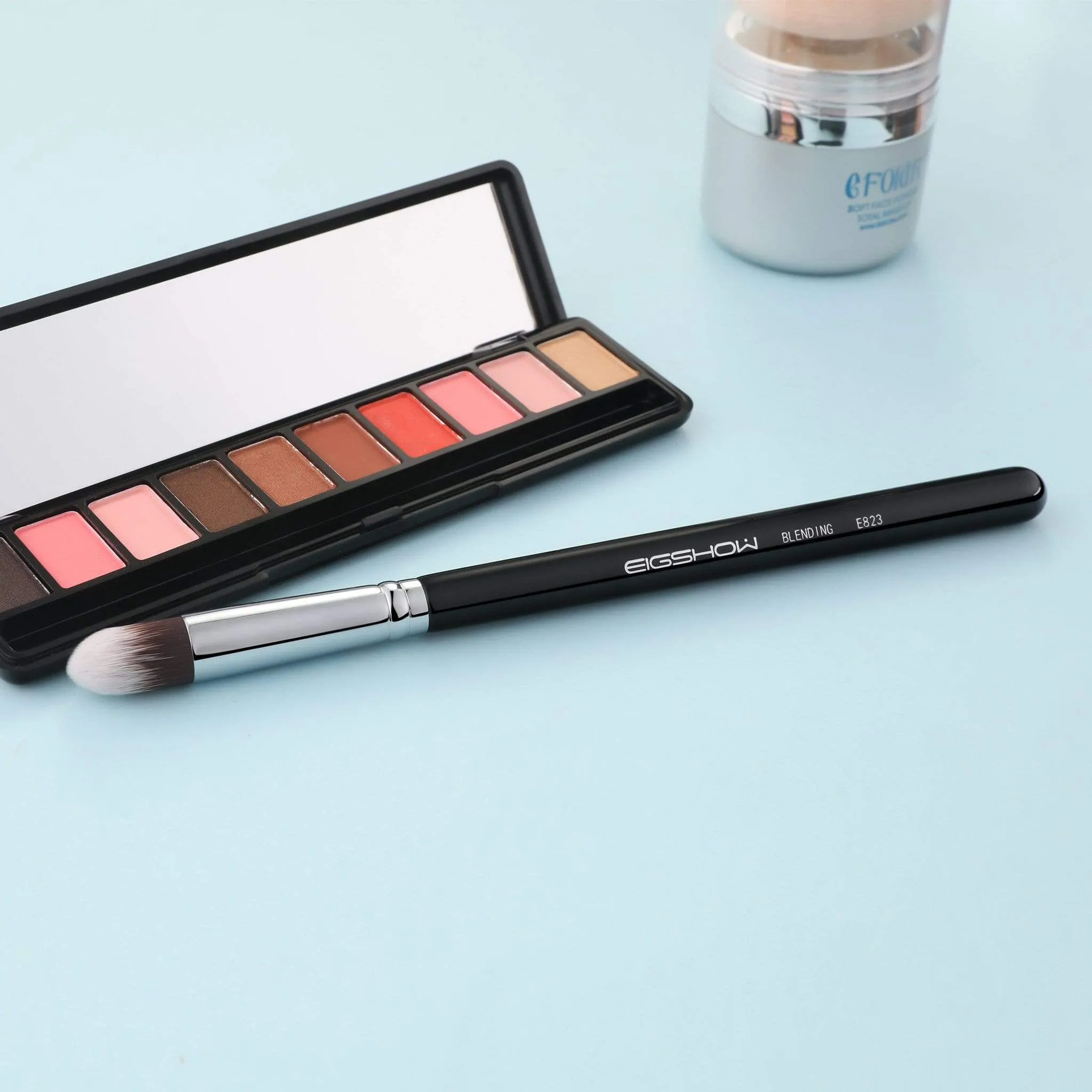 E823 - BLENDING BRUSH