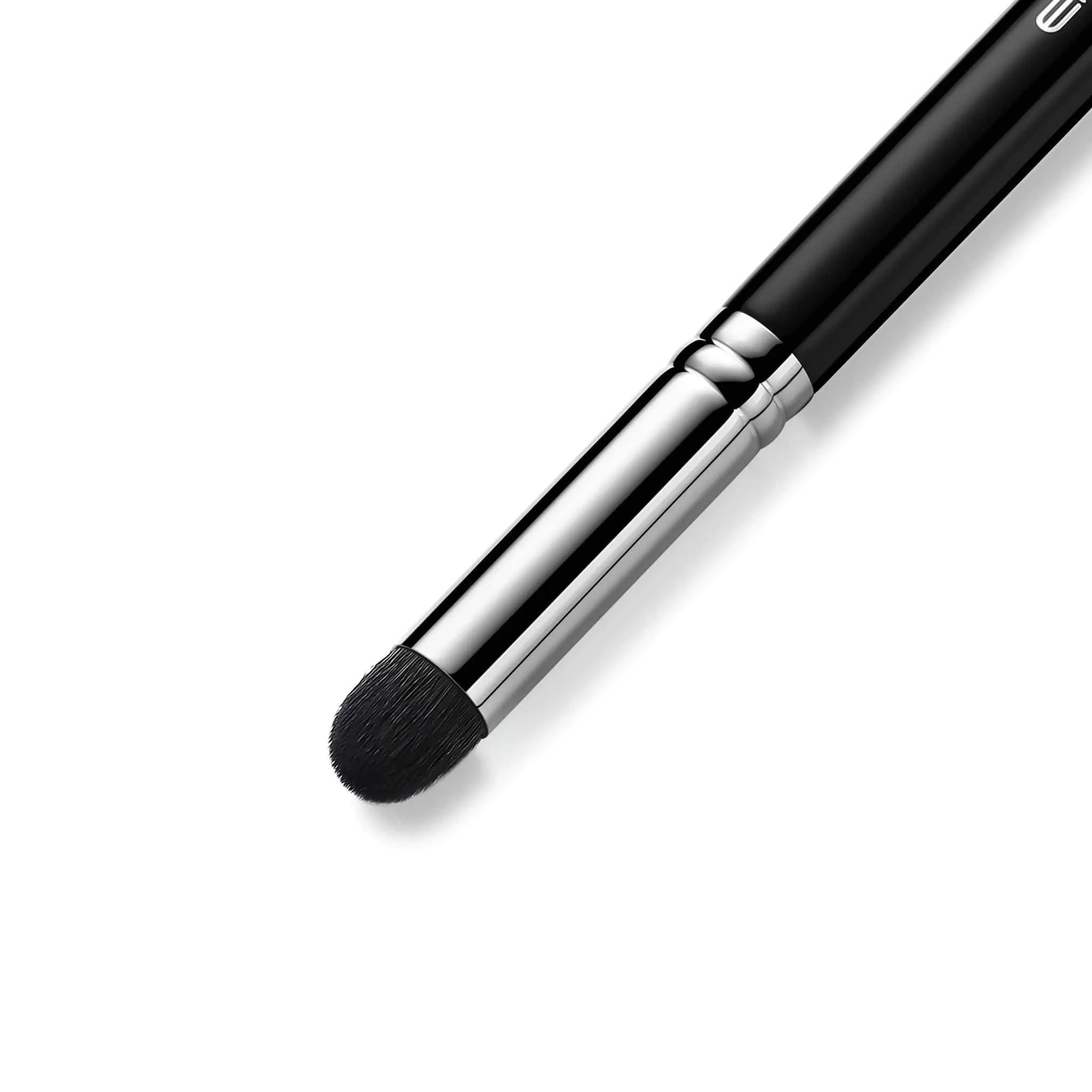 E824 - BLENDING BRUSH