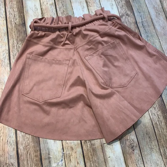 GOOD AMERICAN-Snatched Paperbag Waist Faux Suede Shorts, Size 1 - Pink