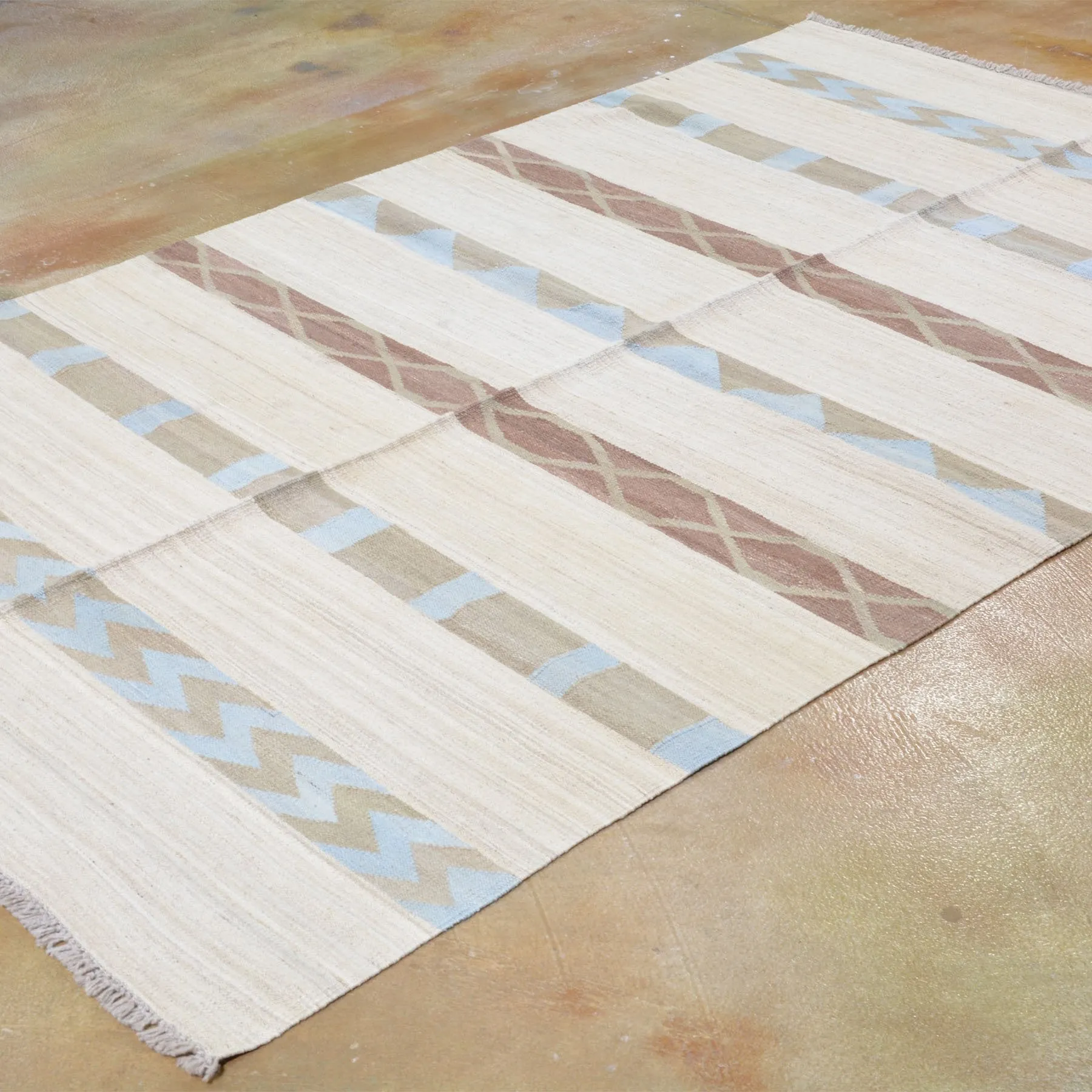 Hand-Woven Southwestern Reversible Kilim Wool Rug (Size 5.0 X 7.10) Brrsf-6183