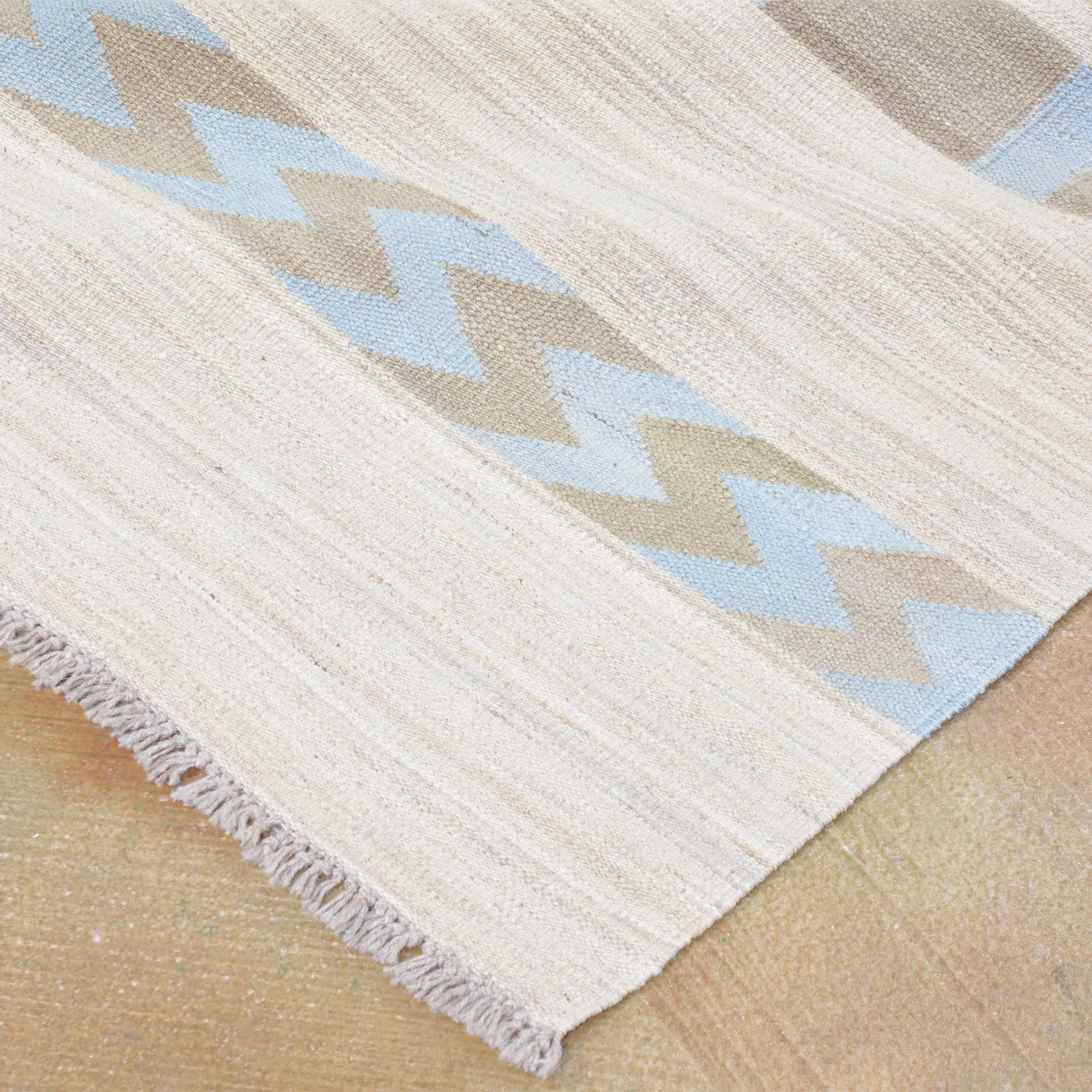 Hand-Woven Southwestern Reversible Kilim Wool Rug (Size 5.0 X 7.10) Brrsf-6183