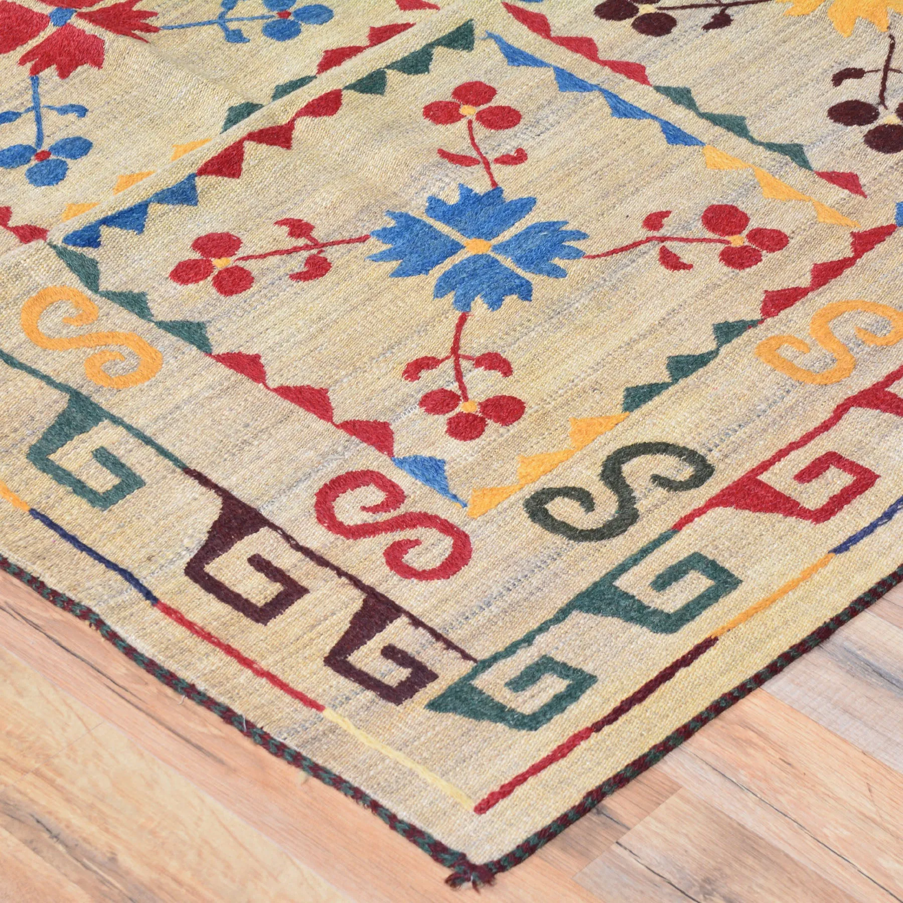 Hand-Woven Suszani Afghan Floral Handmade Wool Flatweave Rug (Size 4.6 X 6.1) Cwral-1059