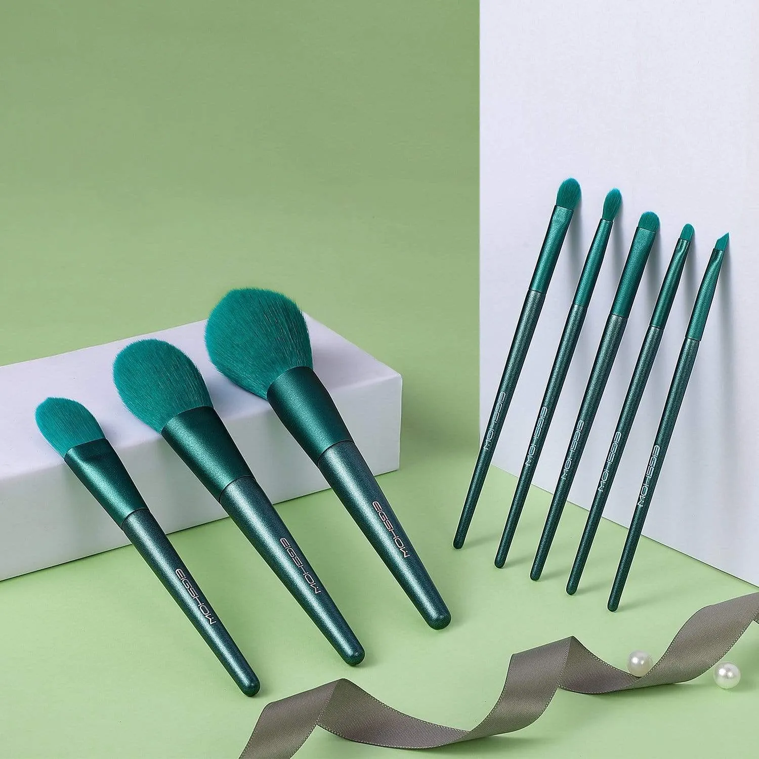 JADE SERIES - 8 PCS JADE GREEN BRUSH KIT WITH BOX