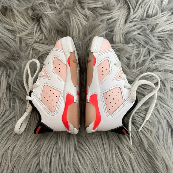 Jordan 6 Retro Toddlers Style sneakers