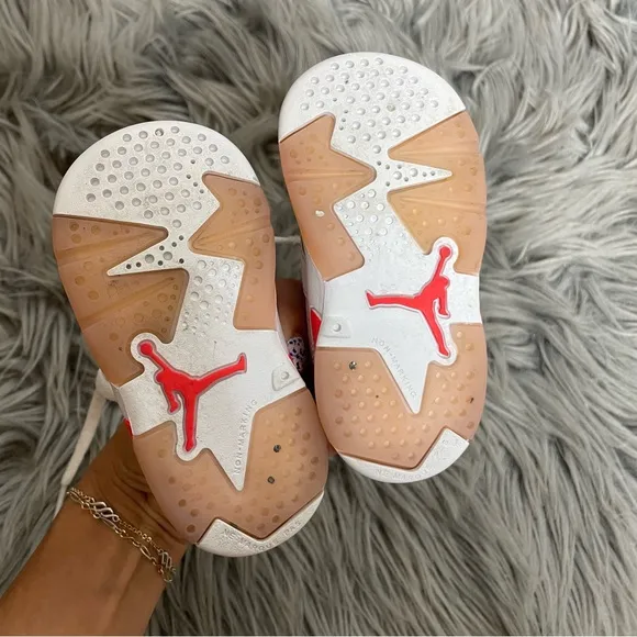 Jordan 6 Retro Toddlers Style sneakers