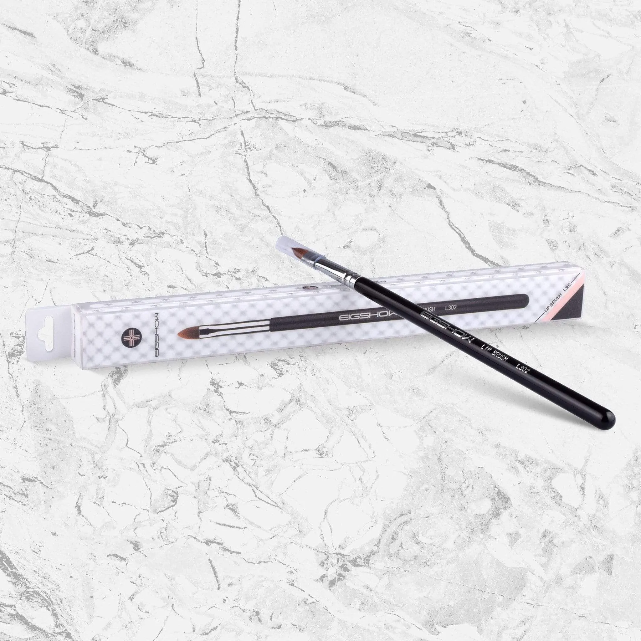 L302 - LIP BRUSH