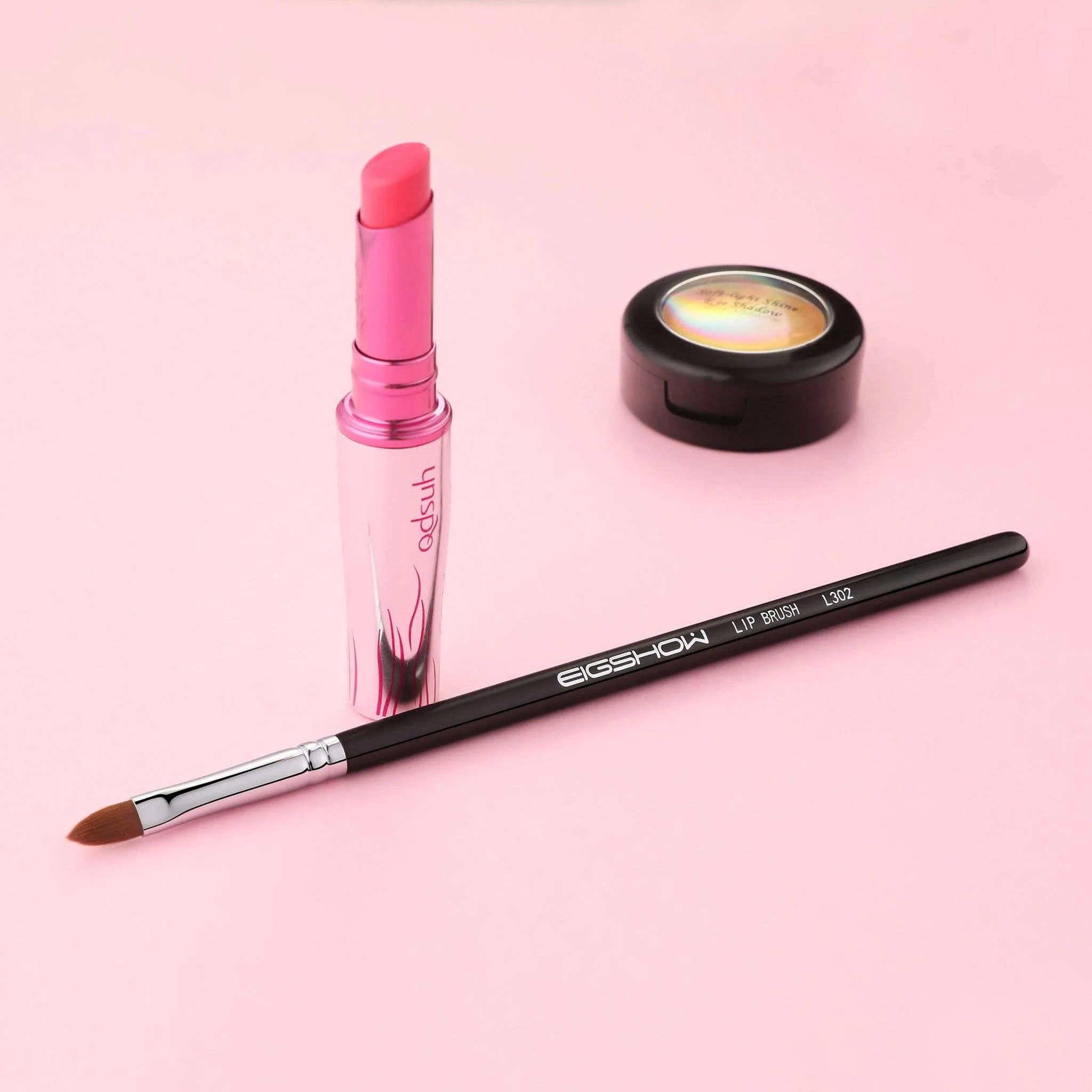 L302 - LIP BRUSH