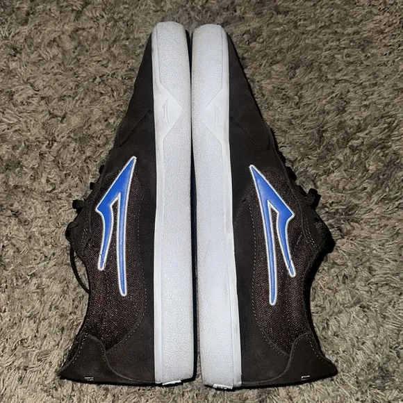 Lakai Essex  Chocolate Suede size 12