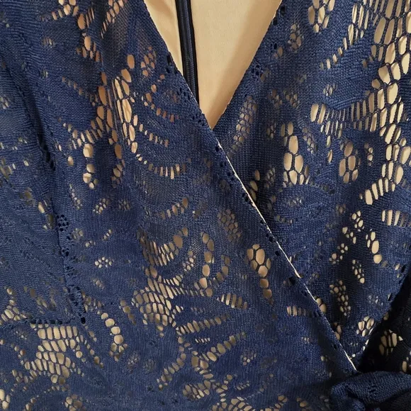 Lilly Pulitzer Tiki Wrap Romper True Chic Navy Lace Dress Size M