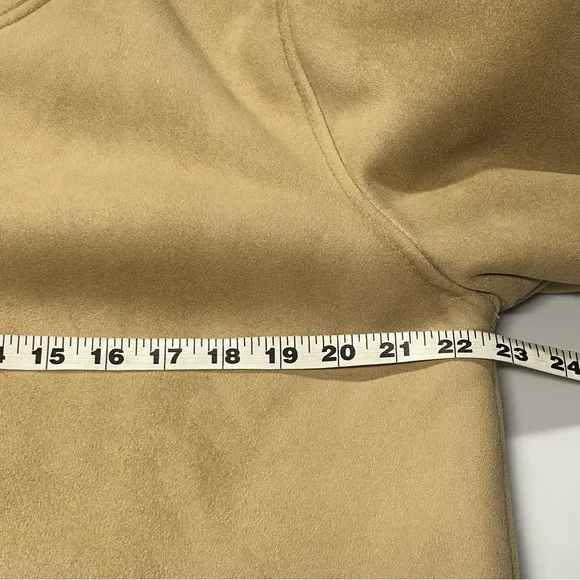 Liz Claiborne Faux Suede Jacket Coat Size M Buttons Sherpa Lined Pockets Classic