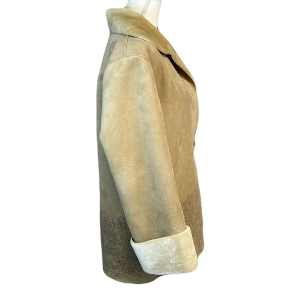Liz Claiborne Faux Suede Jacket Coat Size M Buttons Sherpa Lined Pockets Classic