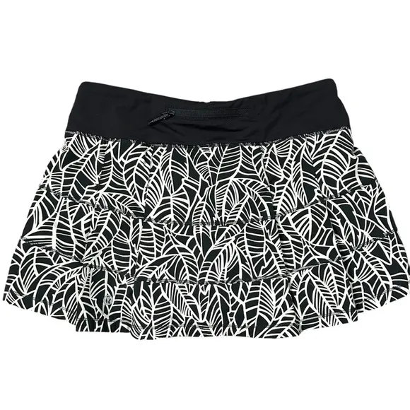 Lululemon Pace Rival Skirt Skort Size 6 Black White Leaves Angel Wing HTF