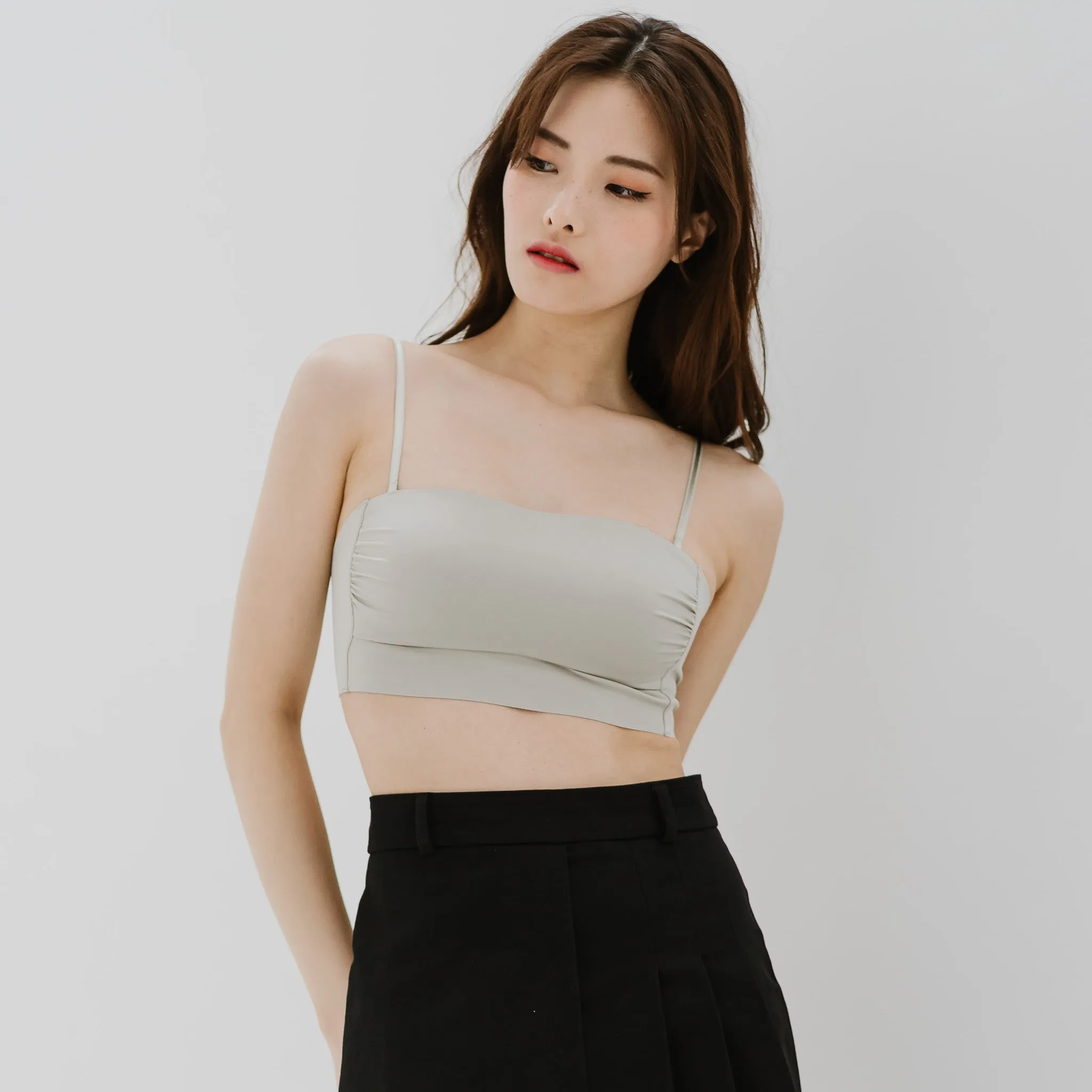 Minimalist Chic! Ruched Lightly-Lined Seamless Midi Strapless Wireless Bra in Hojicha Latte
