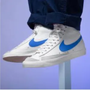 Nike Blazer Mid 77, size youth 5.5