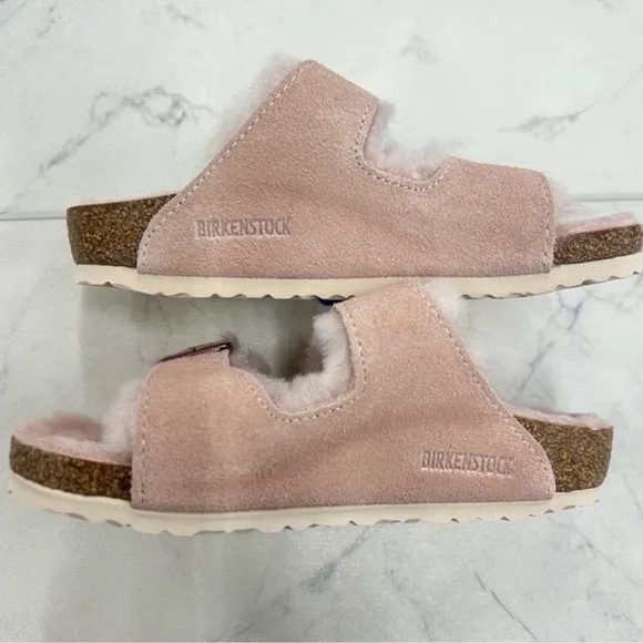 NWT  Kids Birkenstock Arizona Shearling In Light Rose  Size: US 11