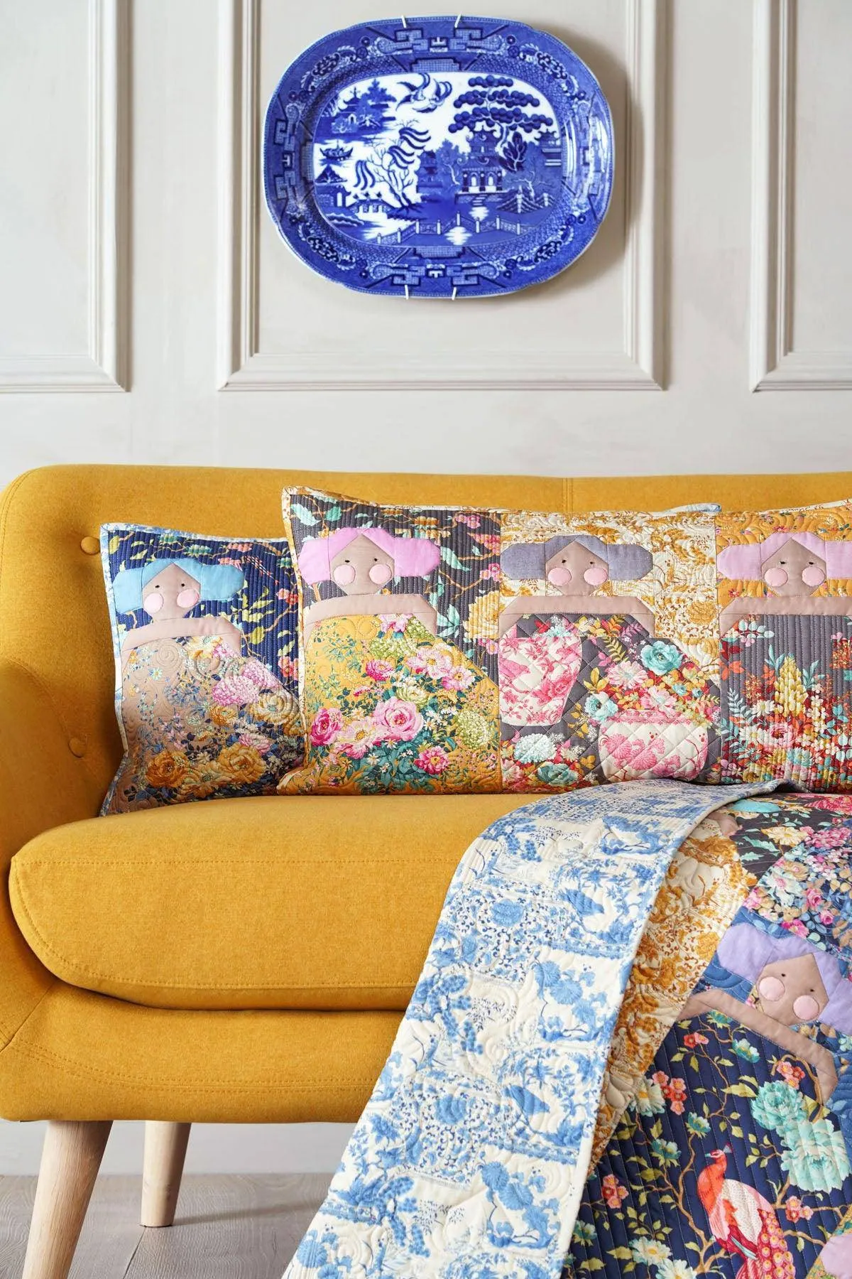 Tilda Chic Escape Cocktail Hour Pillow Kit - Mustard