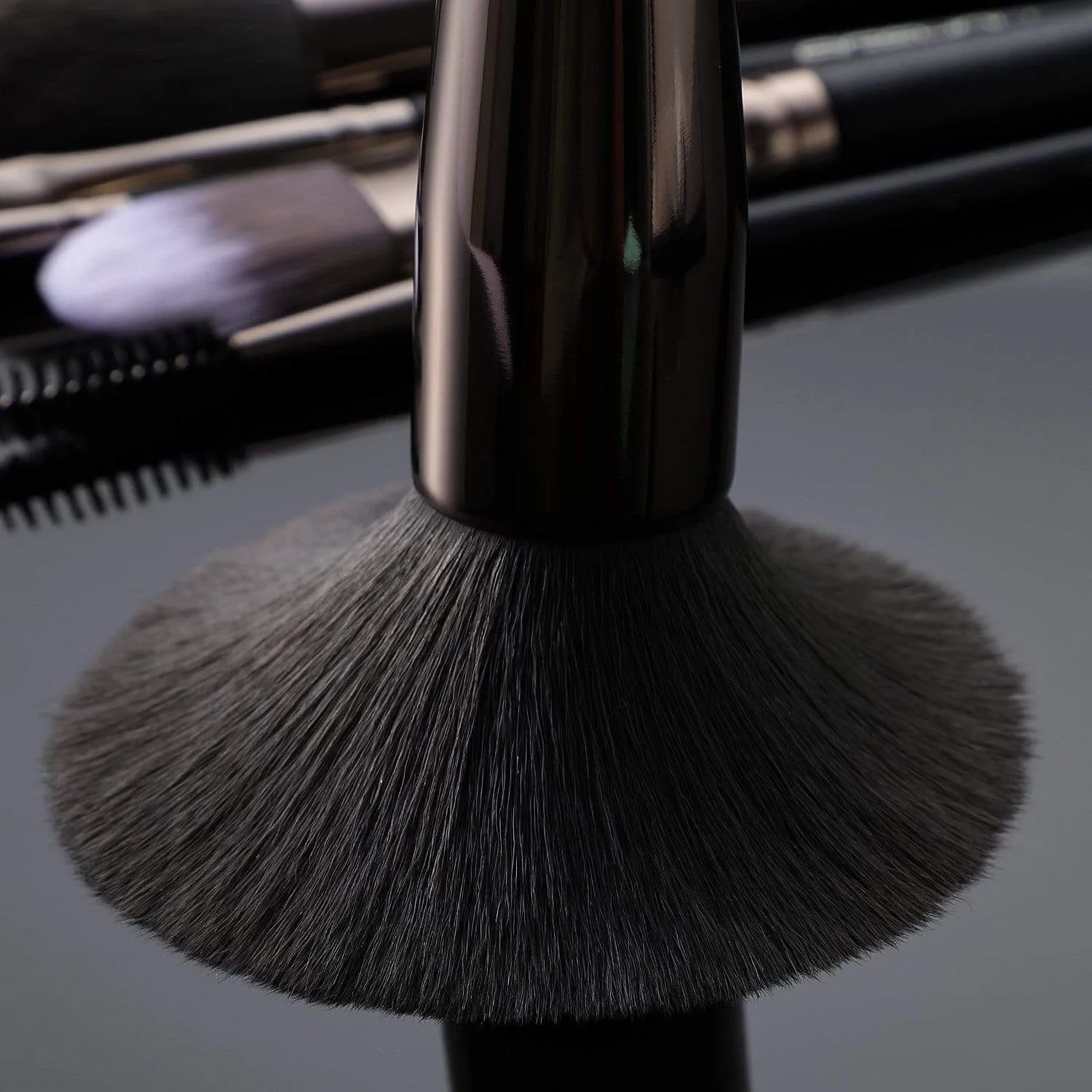 VEGAN SERIES - 10 PCS NANOFIBER BRUSH KIT - LIGHT GUN BLACK